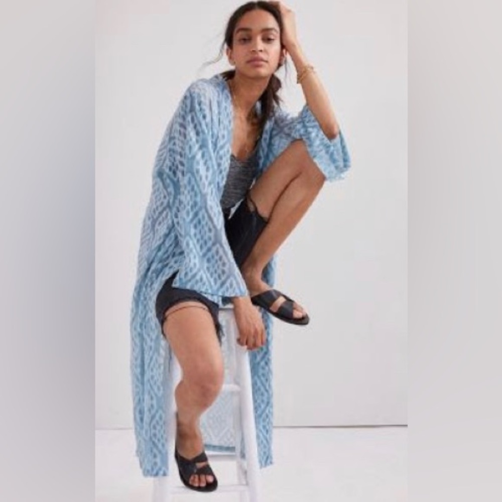 Anthropologie geometric duster/kimono in sheer sky blue